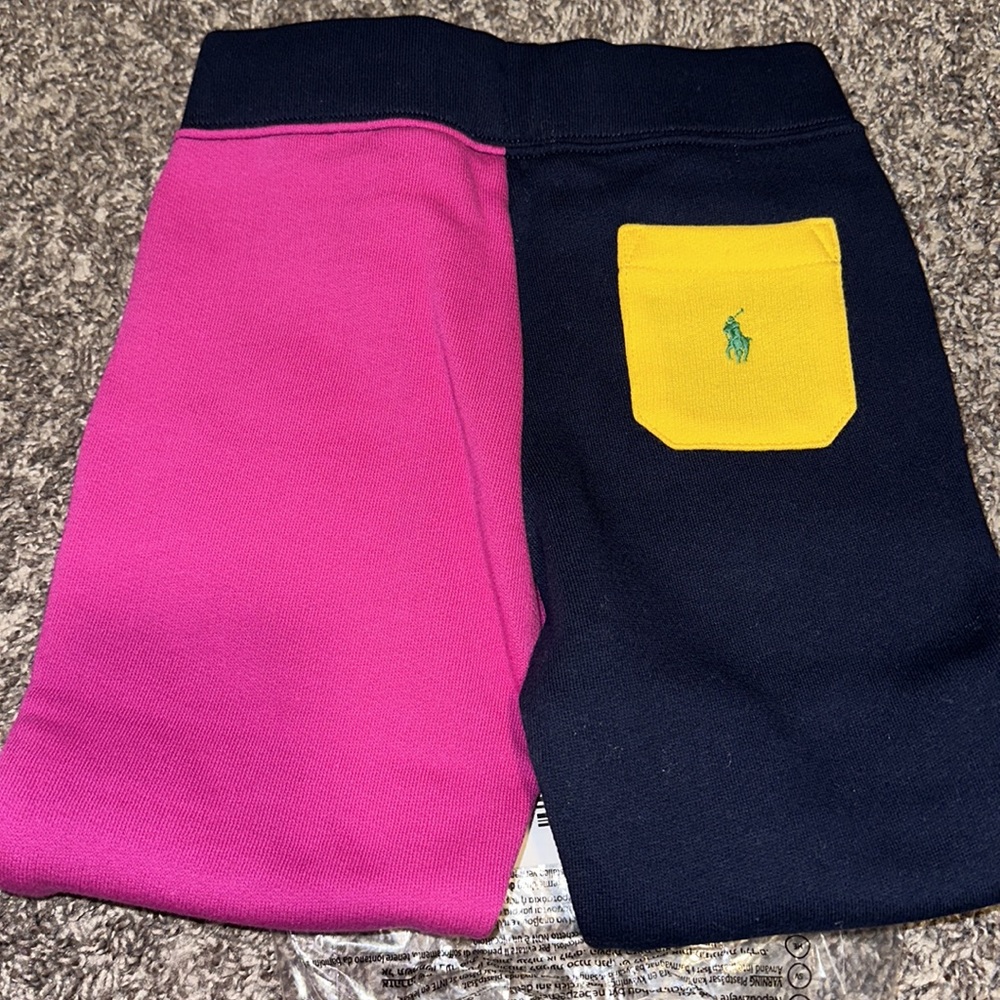 Brand New Polo - Picture 2 of 2